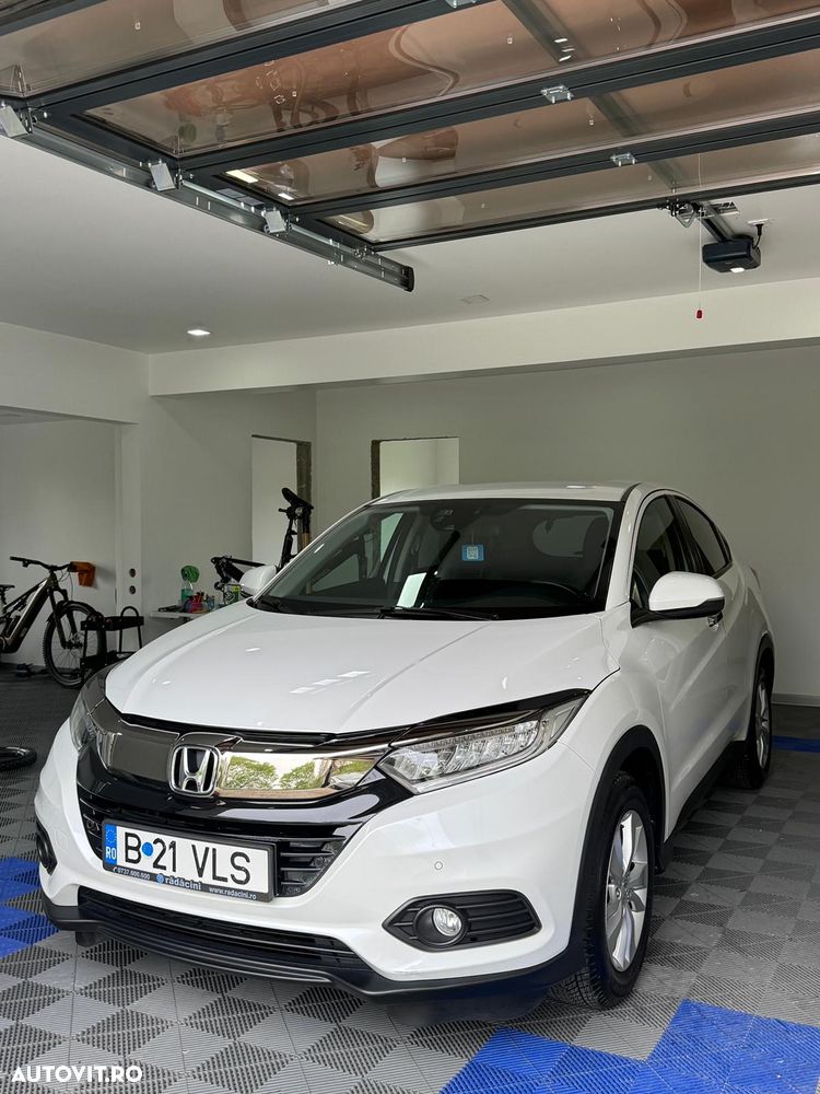 Honda HR-V 1.5 i-VTEC 4x2 CVT Elegance - 1