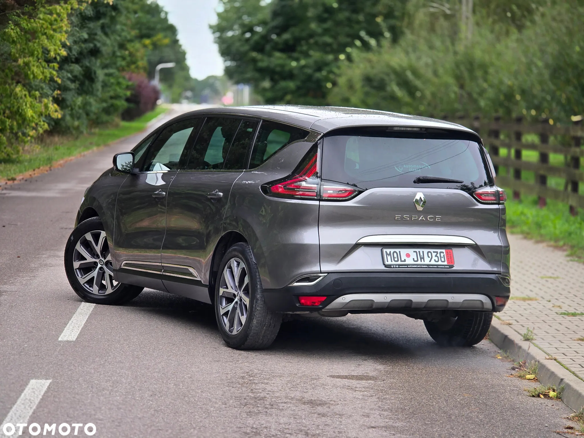 Renault Espace 1.6 dCi Energy Initiale Paris EDC 7os - 3