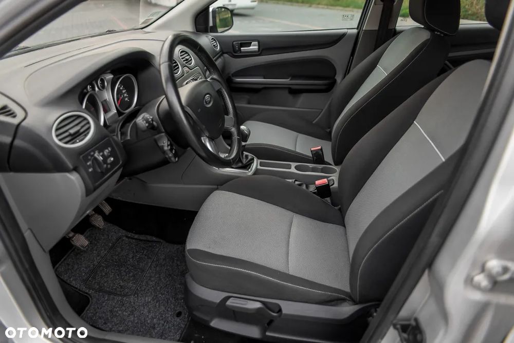 Ford Focus - 15