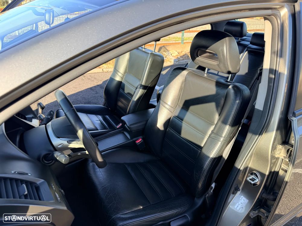 Honda Civic 1.8 ES - 15