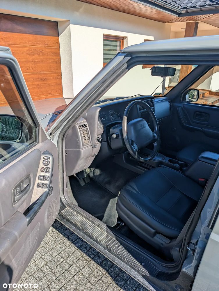 Jeep Cherokee 4.0 - 19
