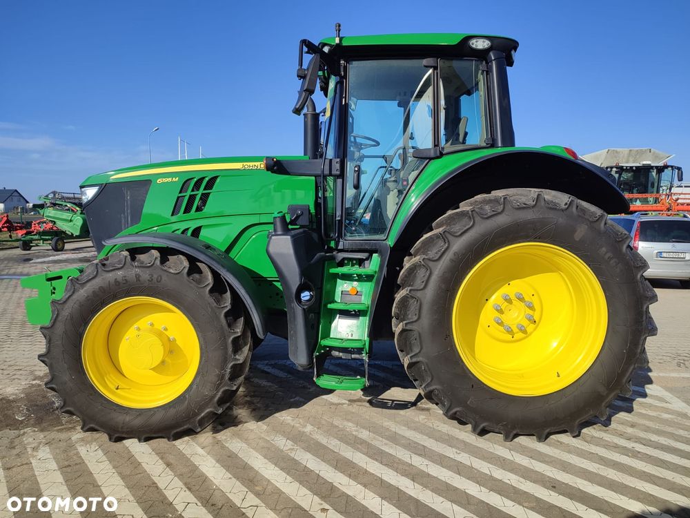John Deere 6195M - 1
