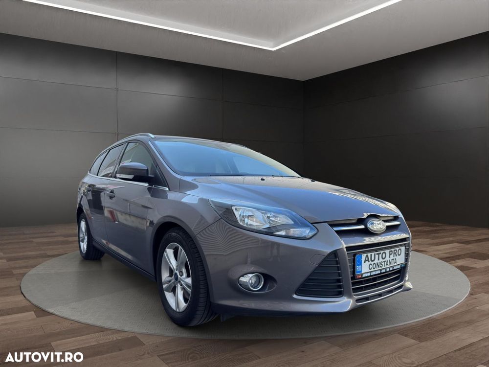 Ford Focus 1.6 EcoBoost Start-Stopp-System Champions Edition - 2