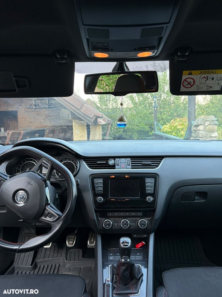 Skoda Octavia 2.0 TDI RS - 8