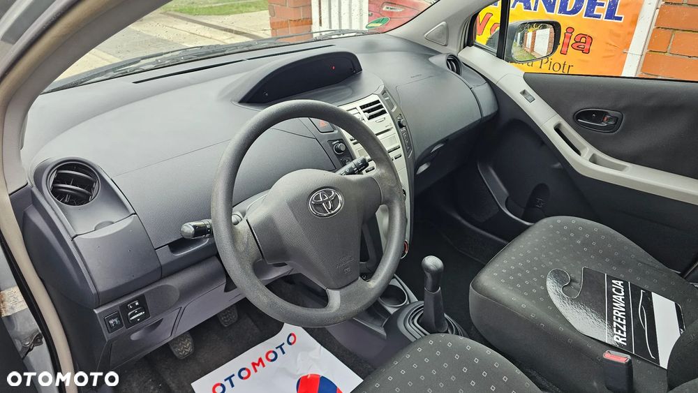 Toyota Yaris 1.0 VVT-i Luna - 10