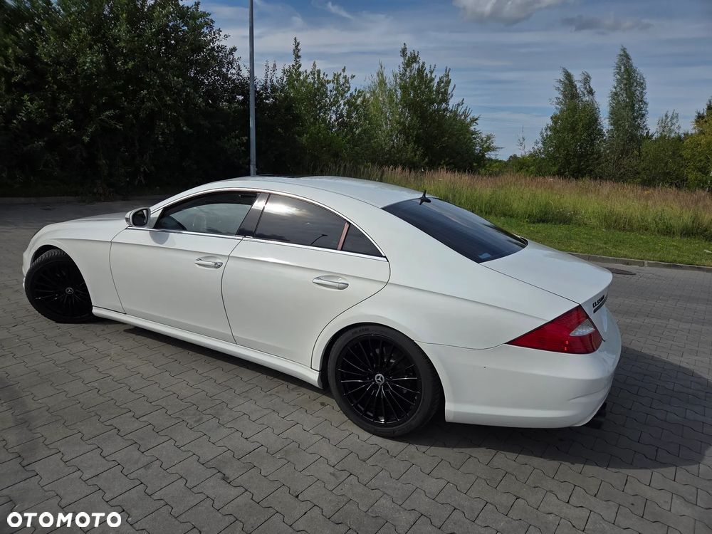 Mercedes-Benz CLS 500 - 21