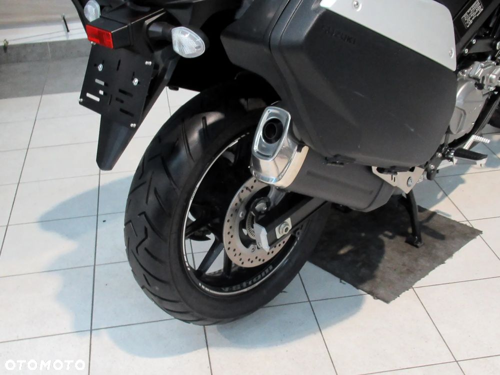 Suzuki V-STROM - 18