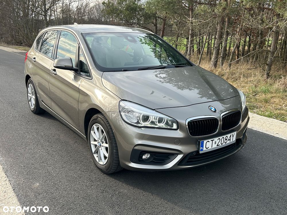 BMW Seria 2 220d - 2