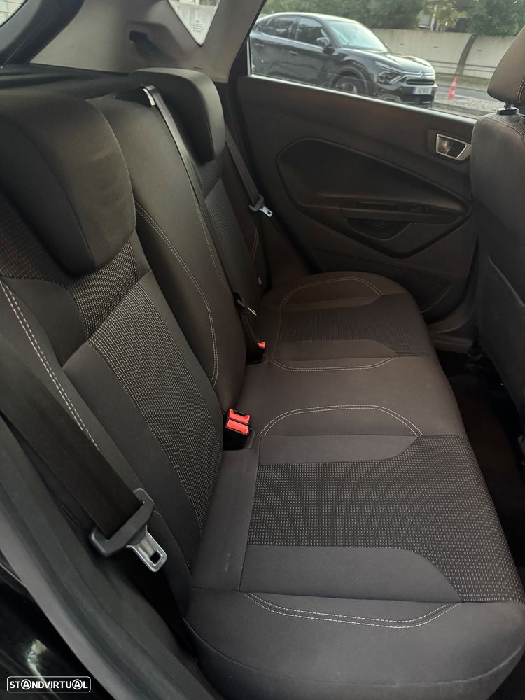 Ford Fiesta 1.5 TDCi Titanium - 8