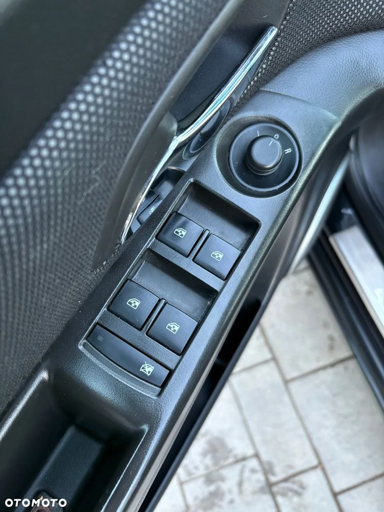 Chevrolet Cruze 1.8 Base - 20