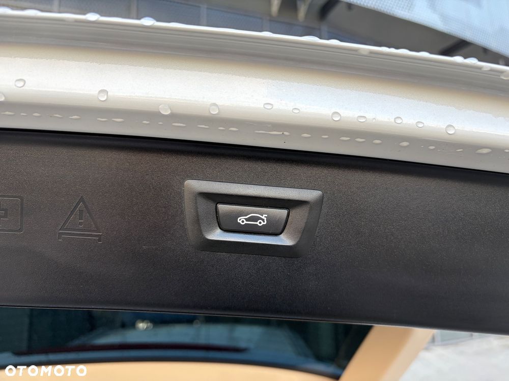 BMW Seria 5 520d Luxury Line - 9