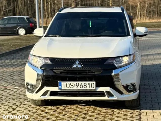 Mitsubishi Outlander 2.4 4WD - 2