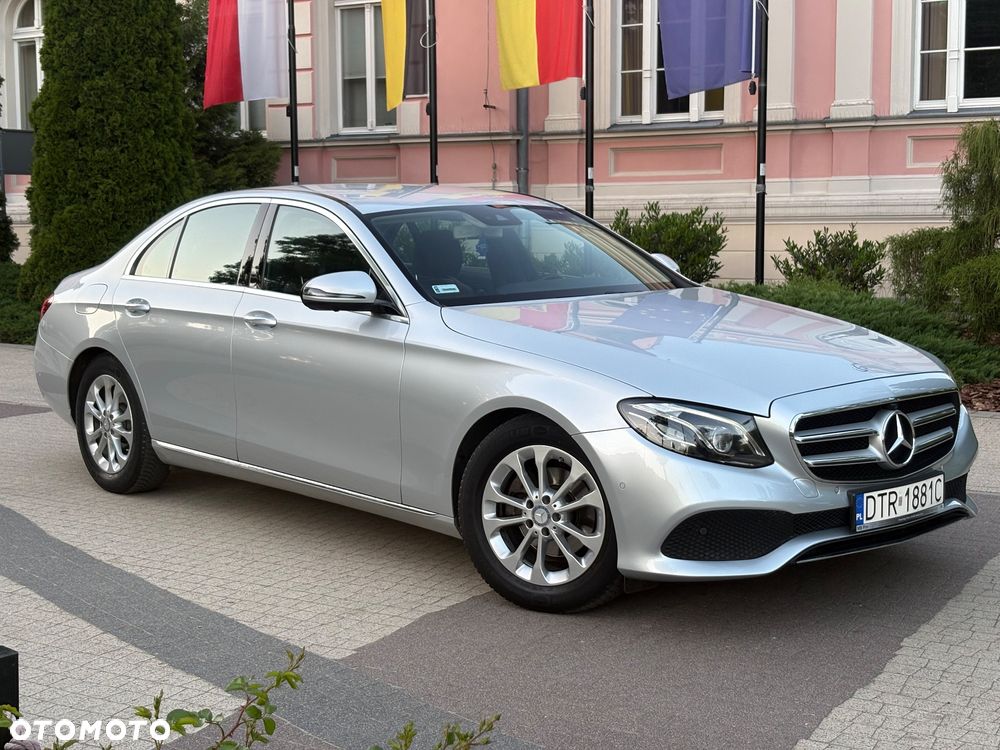 Mercedes-Benz Klasa E 220 d 9G-TRONIC - 2