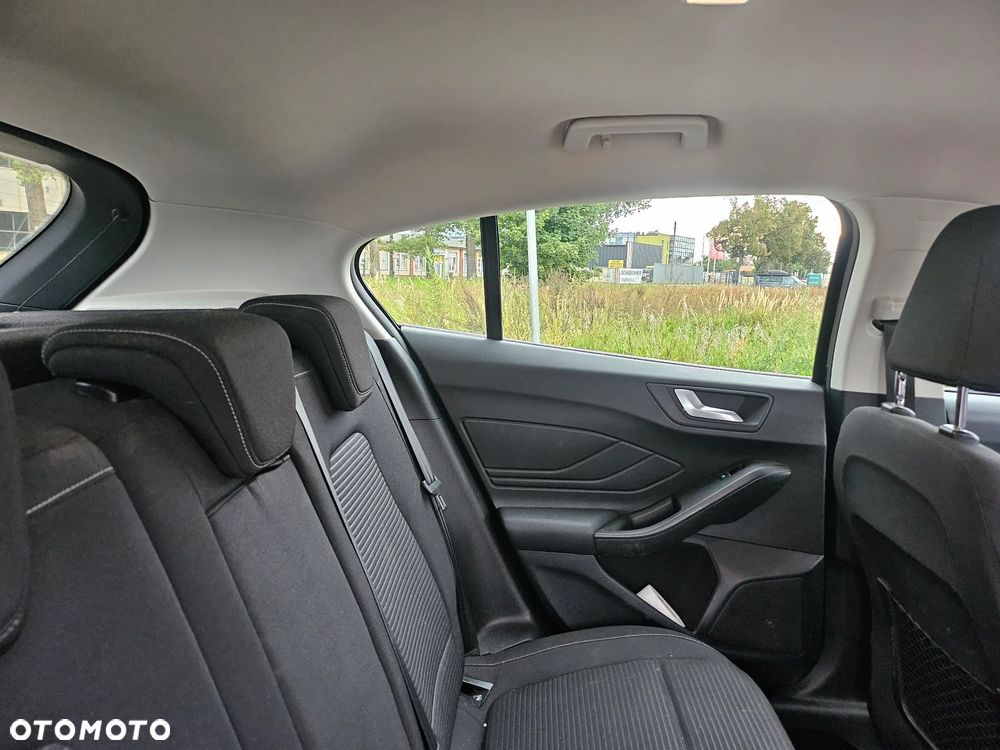 Ford Focus 1.0 EcoBoost Hybrid TITANIUM STYLE - 10