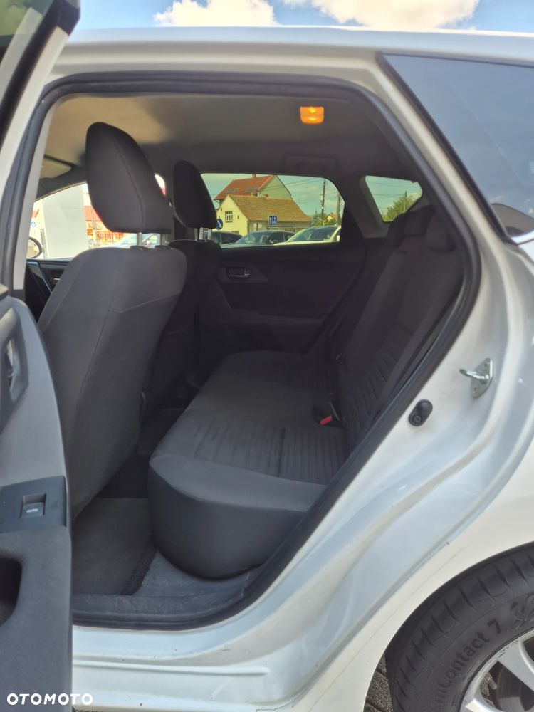 Toyota Auris 1.6 Premium - 12