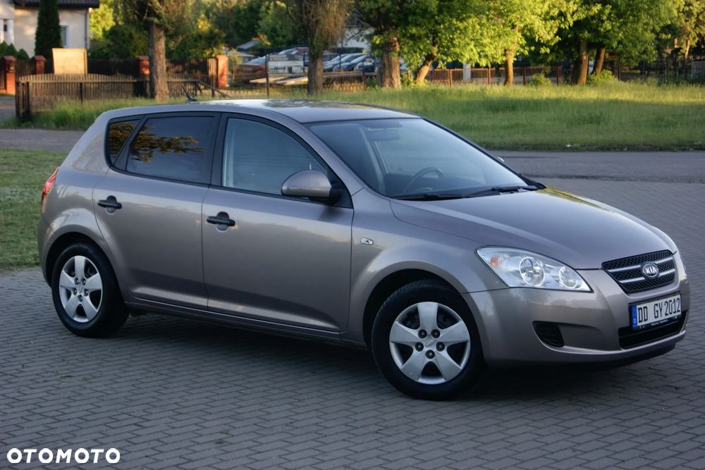 Kia Ceed 1.4 CVVT Attract - 5
