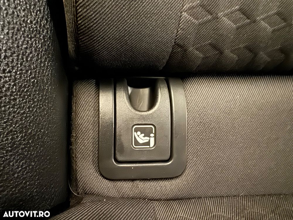 Toyota Yaris Hybrid 130 1.5 VVT-i Premiere Edition - 38