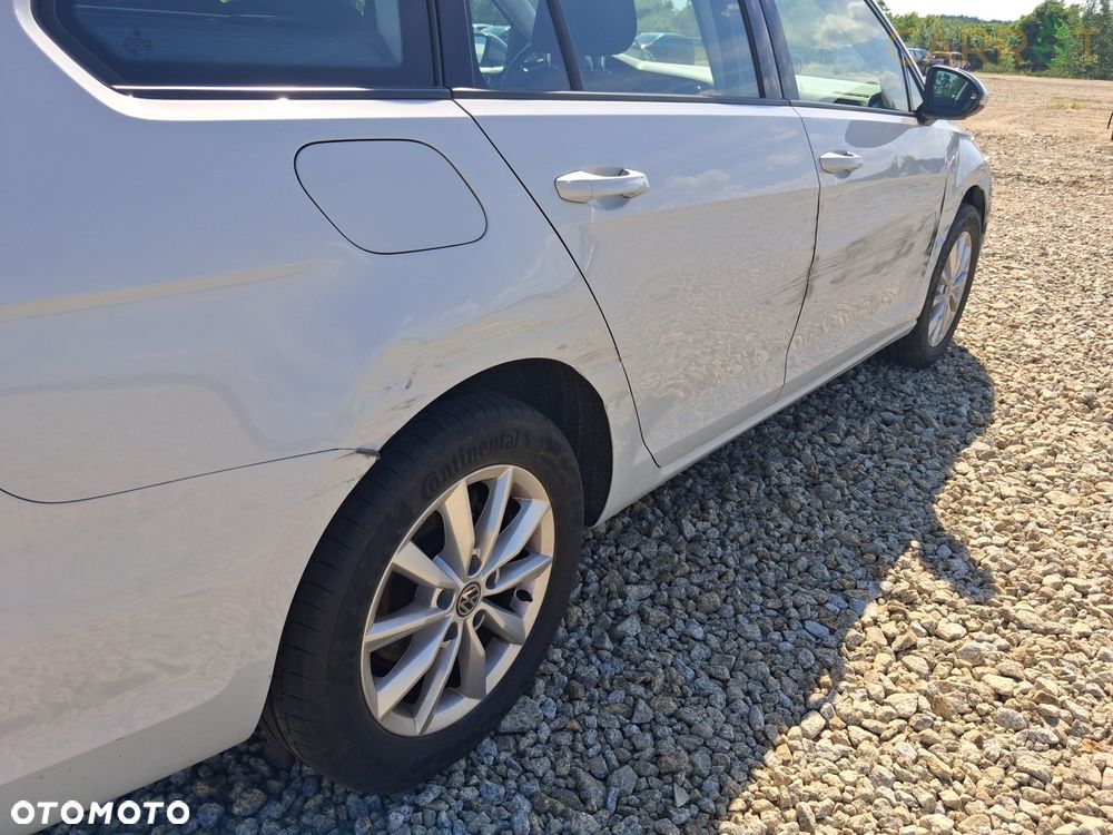 Volkswagen Golf 1.0 TSI (BlueMotion Technology) Comfortline - 9