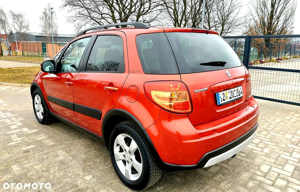 Suzuki SX4 2.0 DDiS 4x4 Style - 21