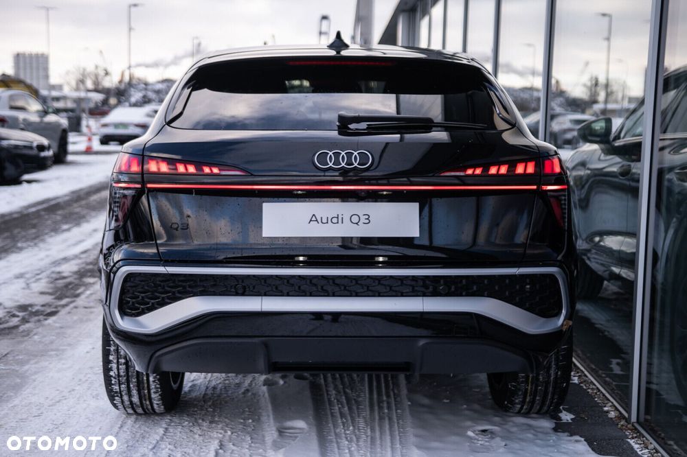 Audi Q3 Sportback - 4