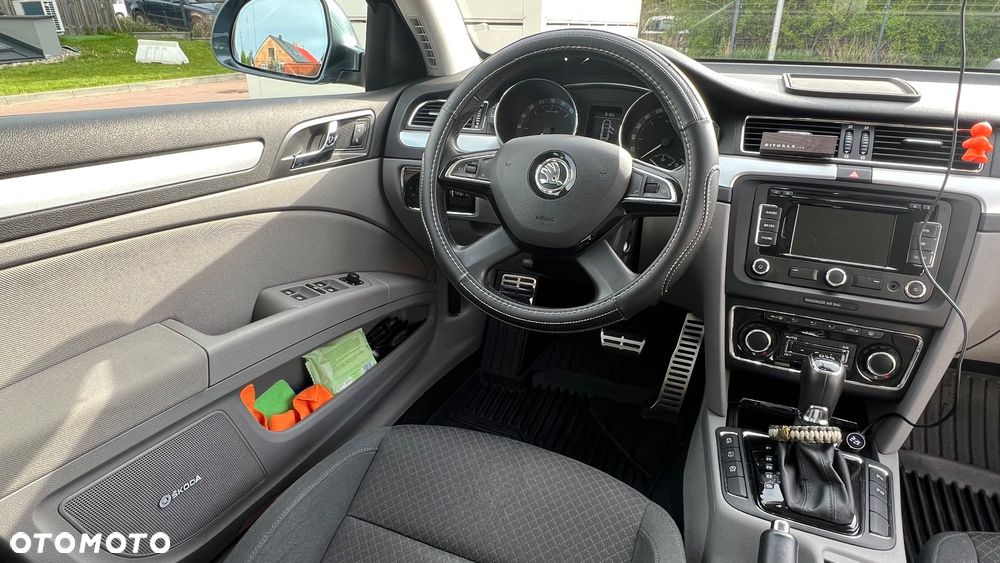 Skoda Superb 1.6 TDI Active DSG - 25
