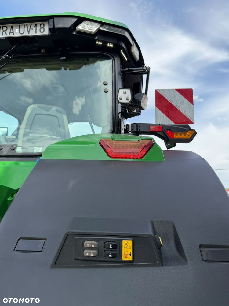 John Deere 7r330 - 6
