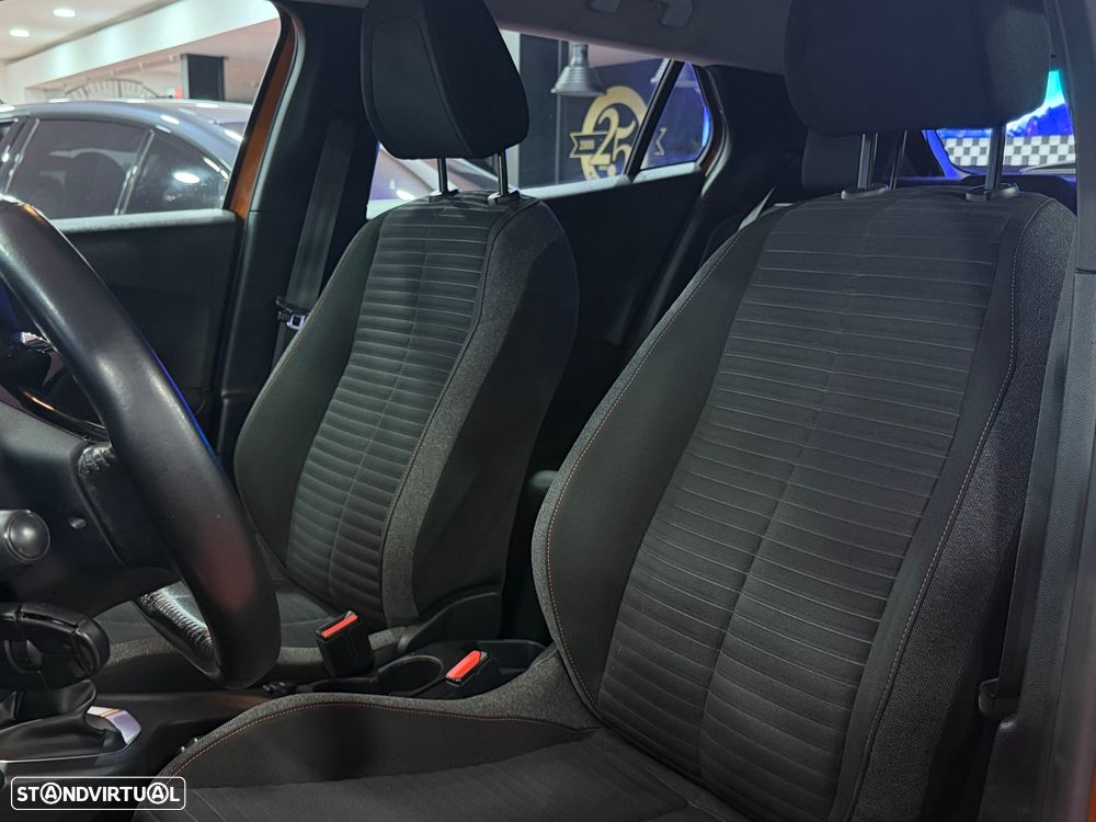 Peugeot 2008 - 14