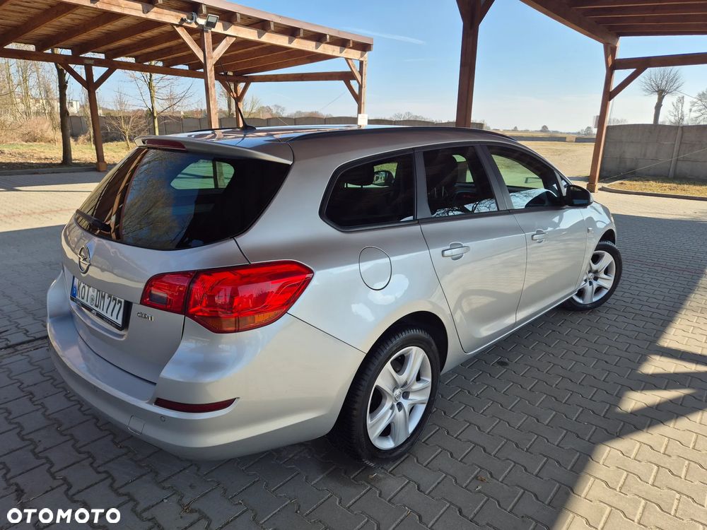 Opel Astra 1.7 CDTI Cosmo - 4