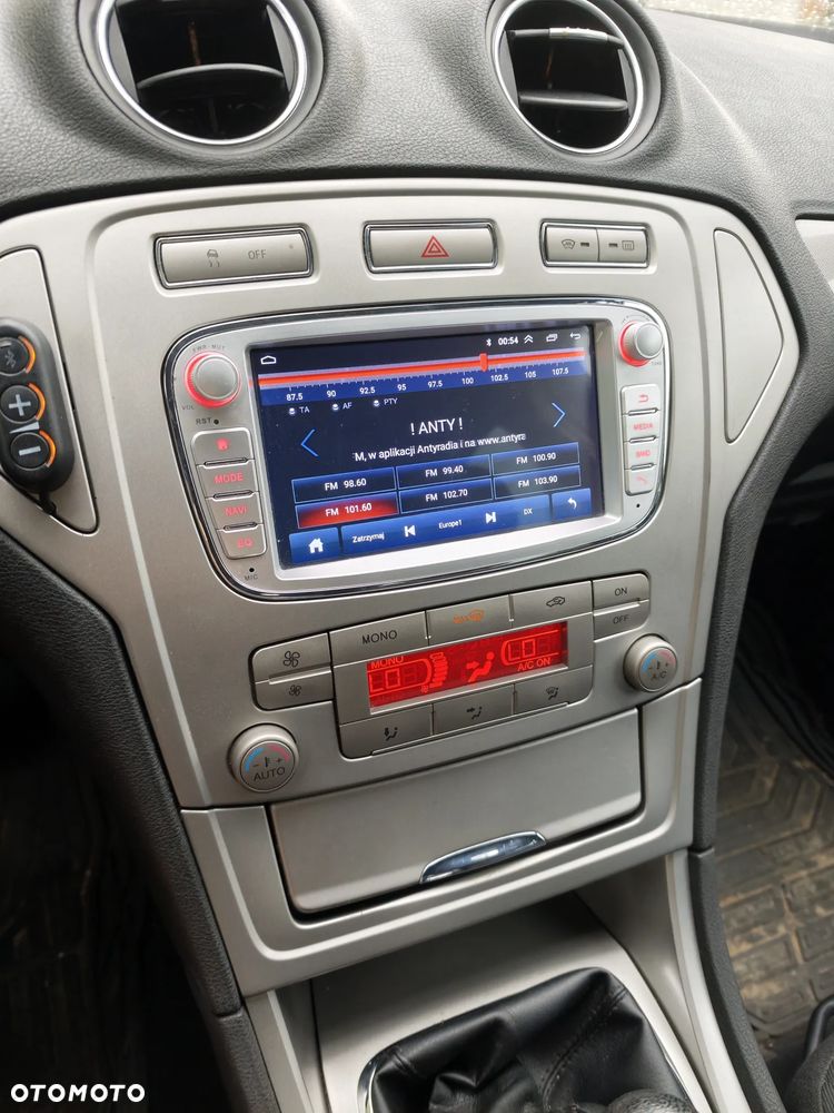 Ford Mondeo 1.8 TDCi Ambiente - 13