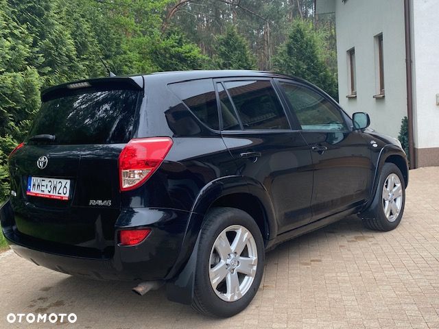 Toyota RAV4 2.2 D-CAT 4x4 Executive - 3