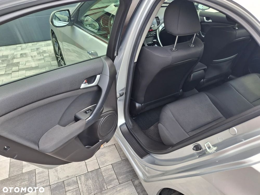 Honda Accord 2.0 Lifestyle - 10