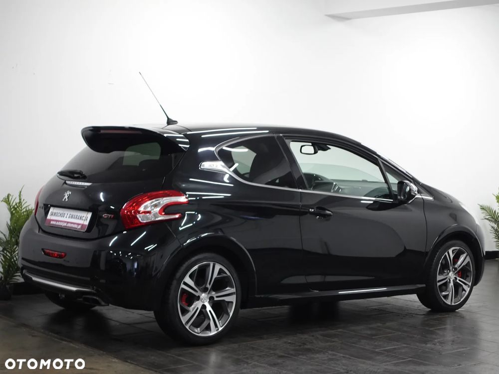 Peugeot 208 GTI 200 THP - 9