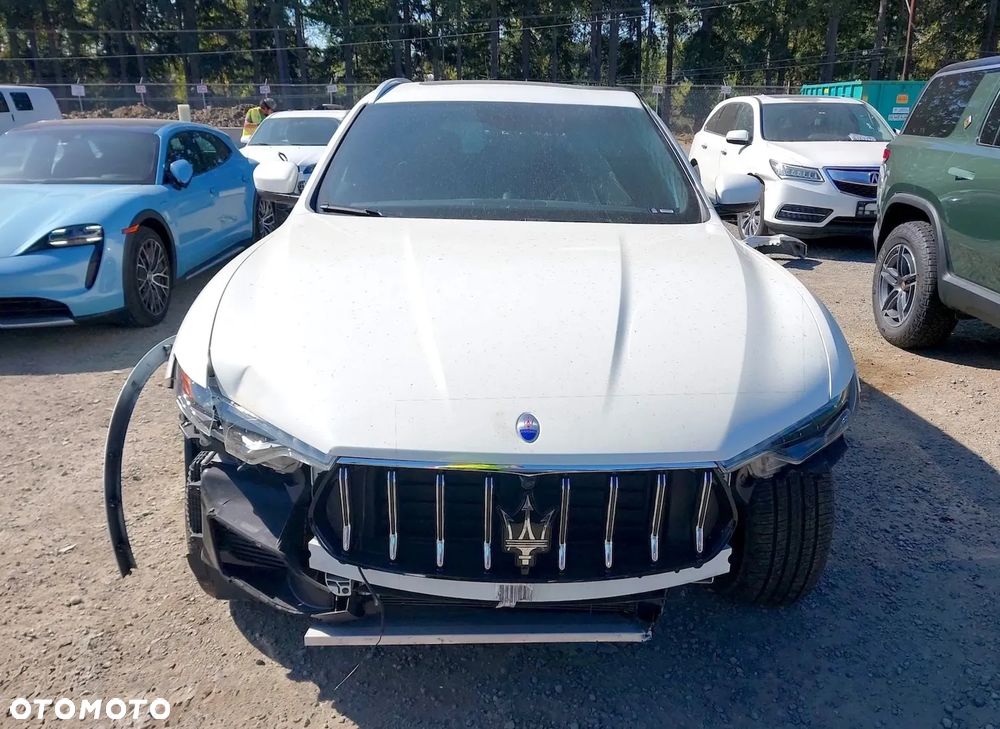 Maserati Levante S Q4 GranLusso - 12