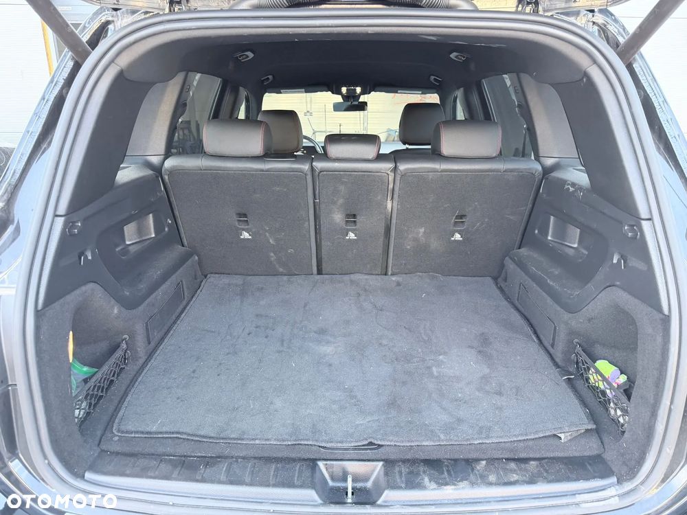 Mercedes-Benz GLB - 11