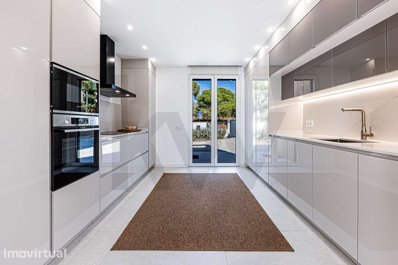 Moradia T3, arquitetura moderna e localização Premium, Quarteira - Grande imagem: 5/29