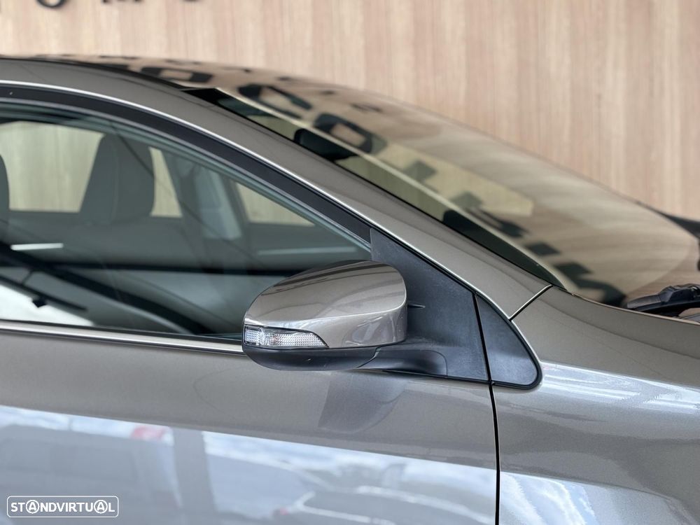 Toyota Corolla - 2