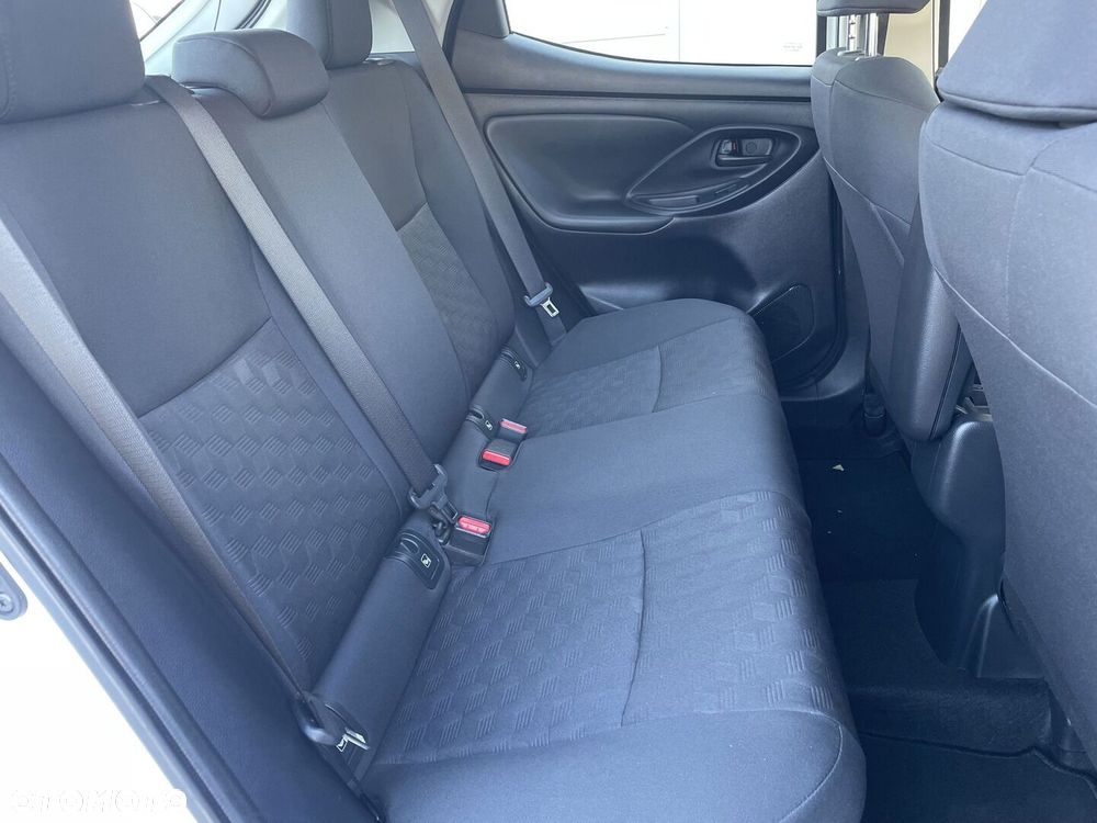 Toyota Yaris - 14