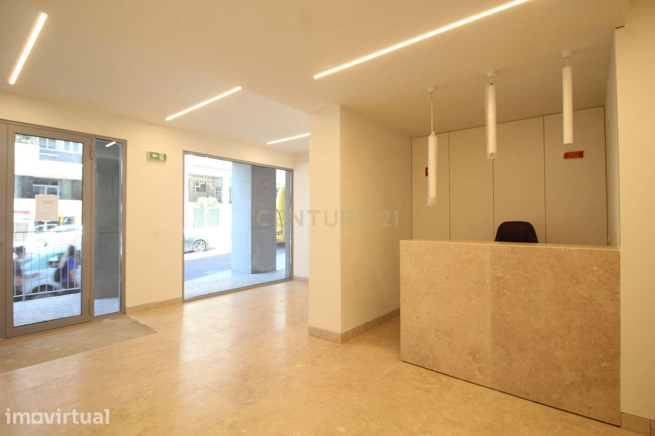 Apartamento Renovado T1 na Estrela, Lisboa - Grande imagem: 2/17