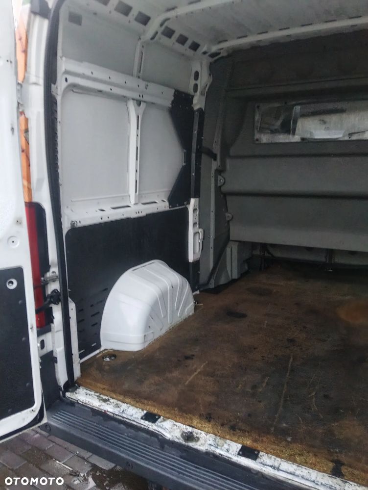 Opel Vivaro - 12