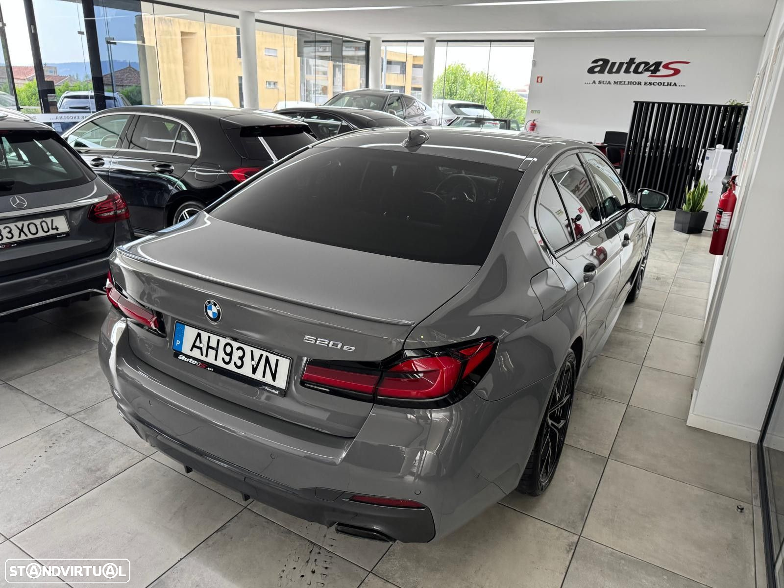 BMW 520 e Pack M - 9