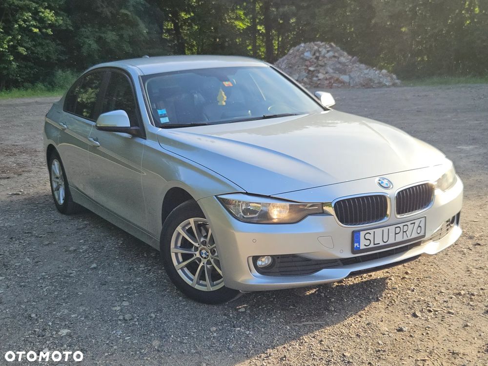 BMW Seria 3 318d EU6 - 7