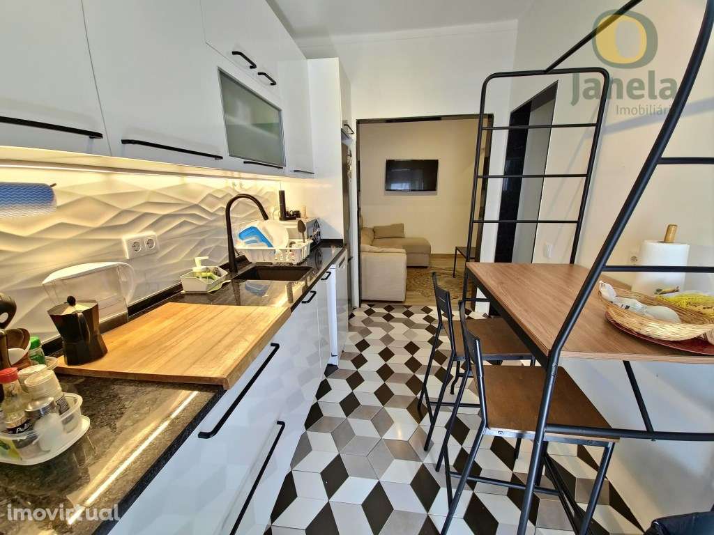 Andar de moradia no centro de Faro, com logradouro e terraço - Grande imagem: 2/10