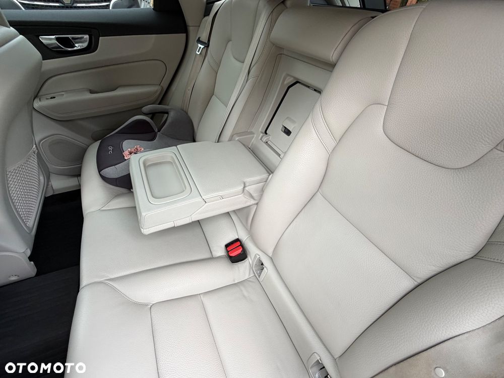 Volvo XC 60 D4 AWD Inscription - 21