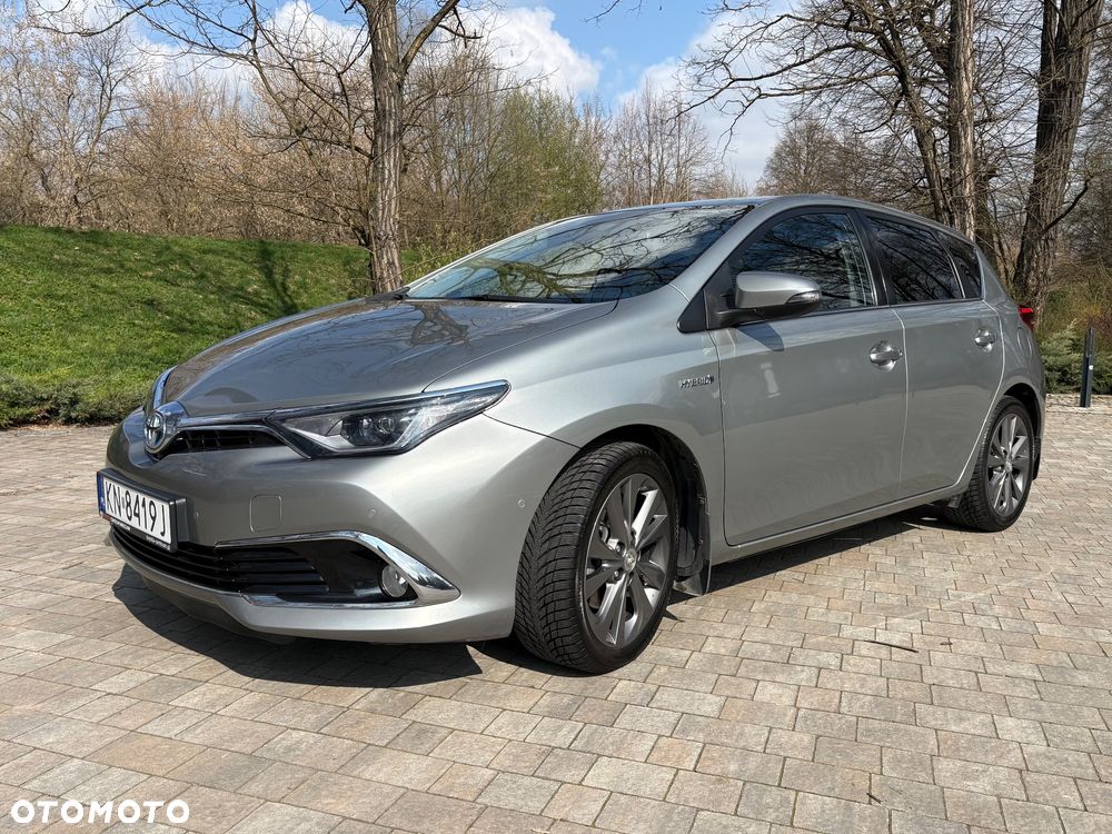 Toyota Auris Hybrid 135 Prestige - 1