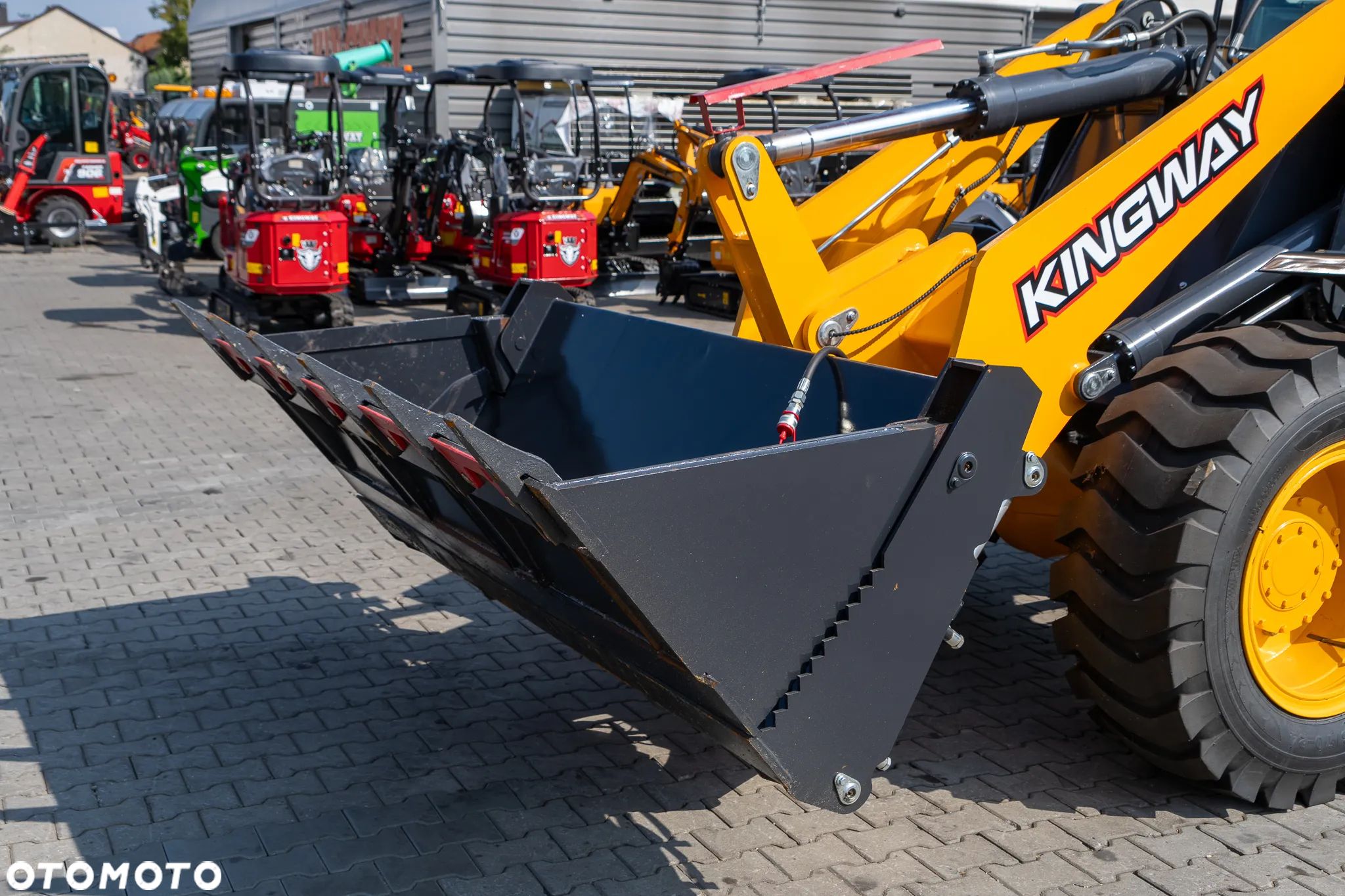 Kingway LUKAS 940 Yuchai engine - 12