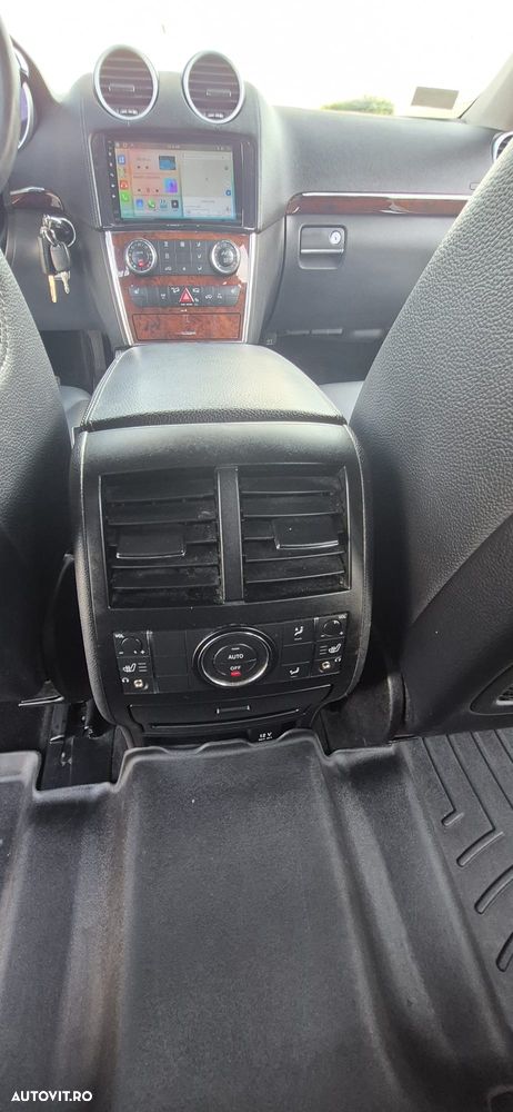 Mercedes-Benz GL - 14