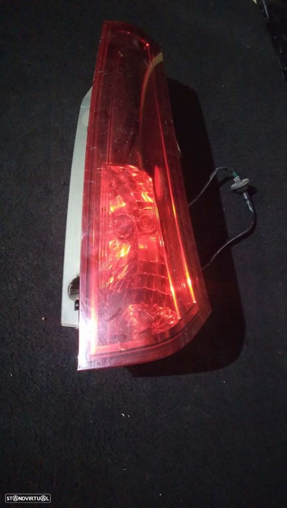 Farolim Stop Dto Kia Ceed Sw (Ed) - 2