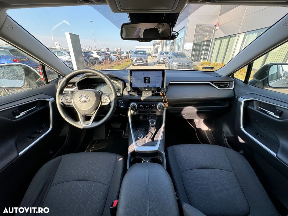 Toyota RAV4 - 24