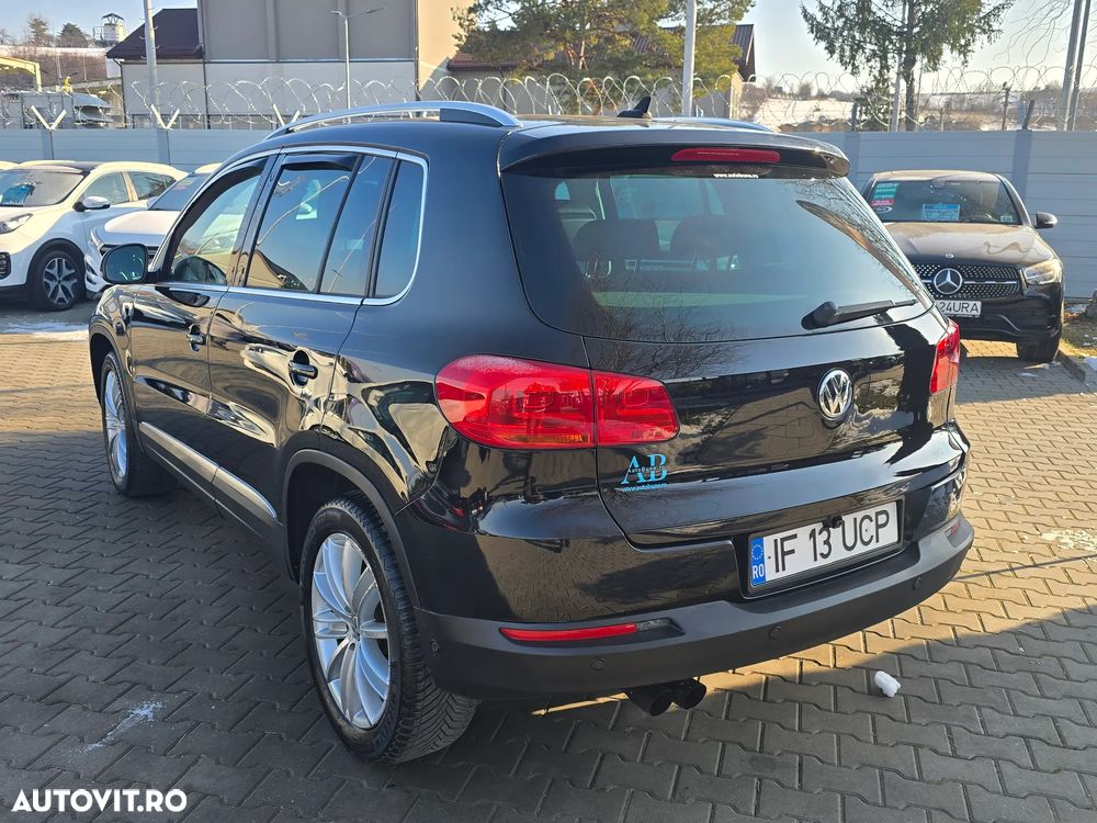 Volkswagen Tiguan 2.0 TDI SCR 4MOTION BlueMotion Technology DSG Exclusive - 3