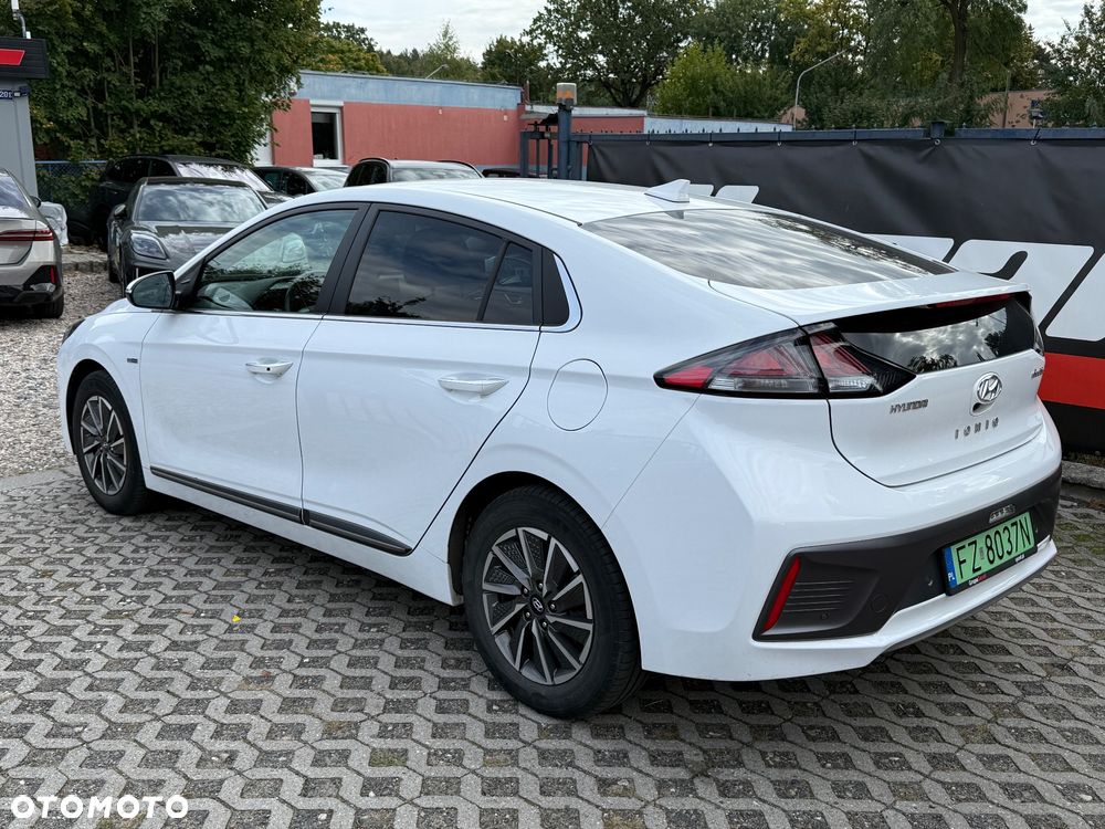 Hyundai IONIQ Electric Premium - 9